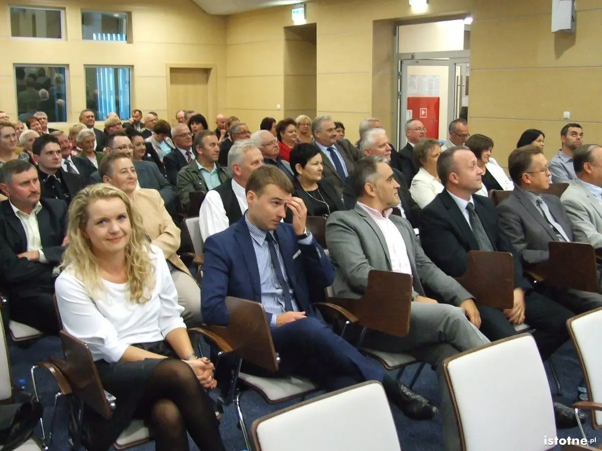 Kandydaci do rady miasta i powiatu z ramienia PSPB
