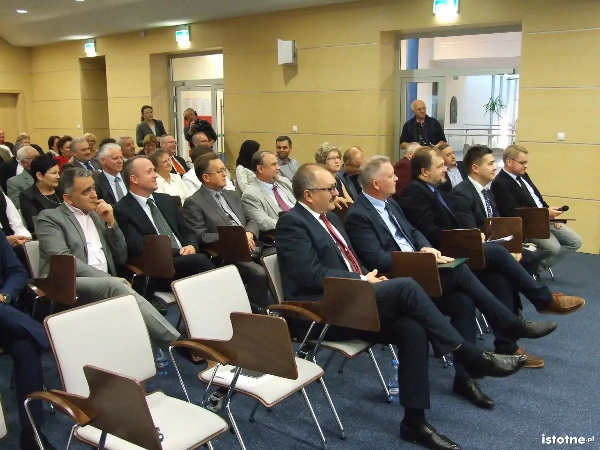Kandydaci do rady miasta i powiatu z ramienia PSPB
