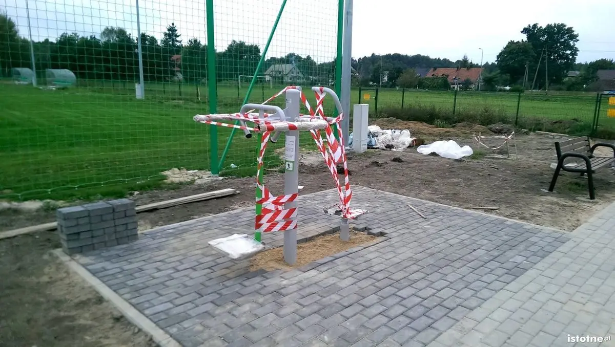 Siłownia pod chmurką