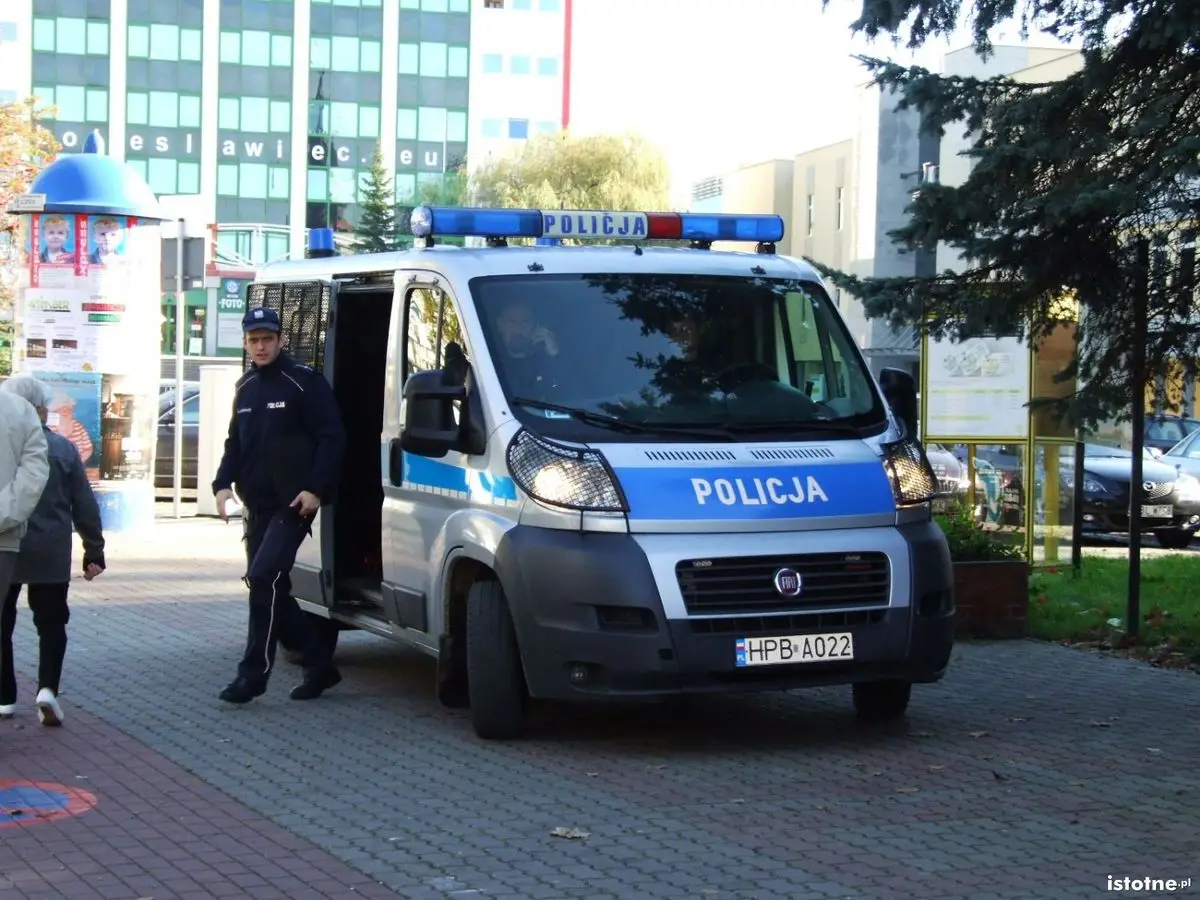 Alarm o podłożeniu bomby w sądzie i starostwie