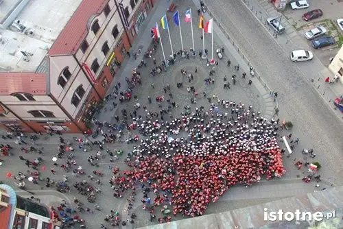 Legniczanie radośnie obchodzili Narodowe Święto Niepodległości