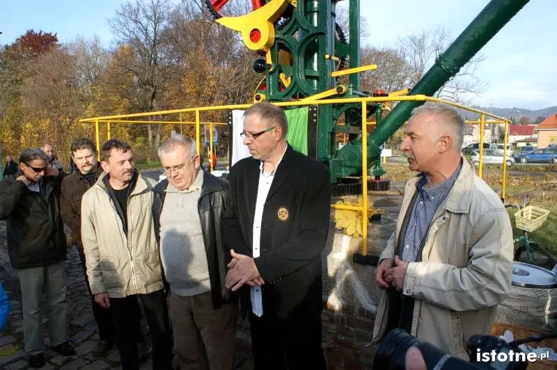 Kowarski żuraw kolejowy wyremontowany