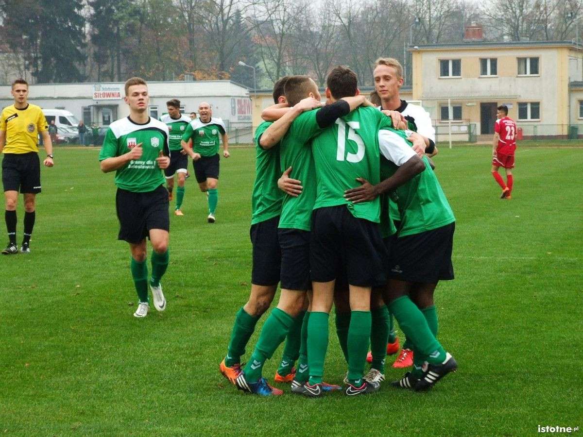 BKS pokonał Zjednoczonych Żarów 3:2