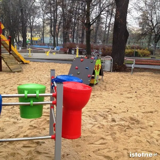 Plac wielopokoleniowy