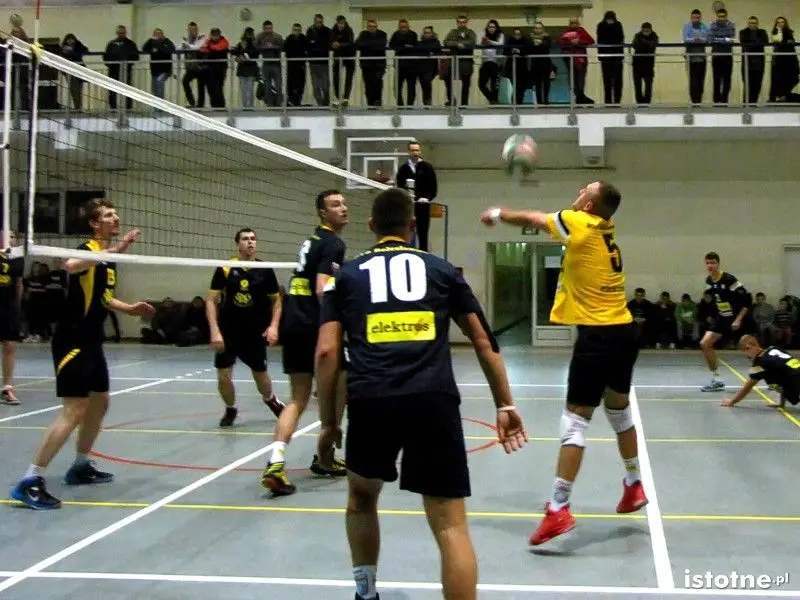 BTS Elektros Bolesławiec vs MUKS Ikar Legnica