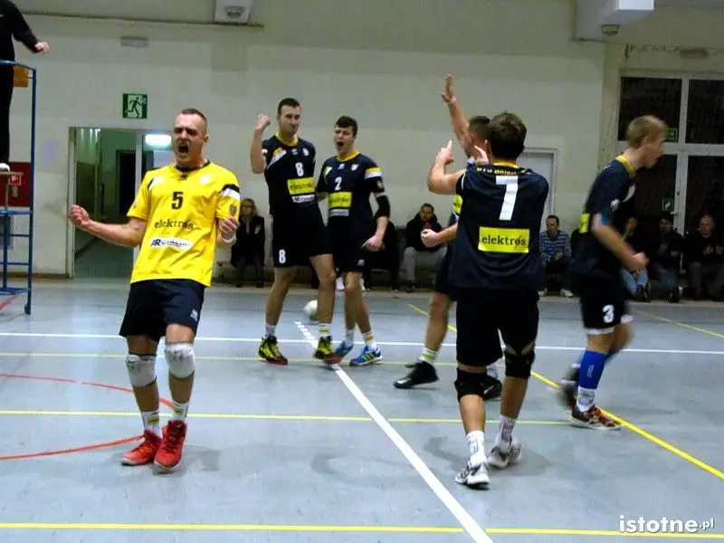BTS Elektros Bolesławiec проти MUKS Ikar Legnica