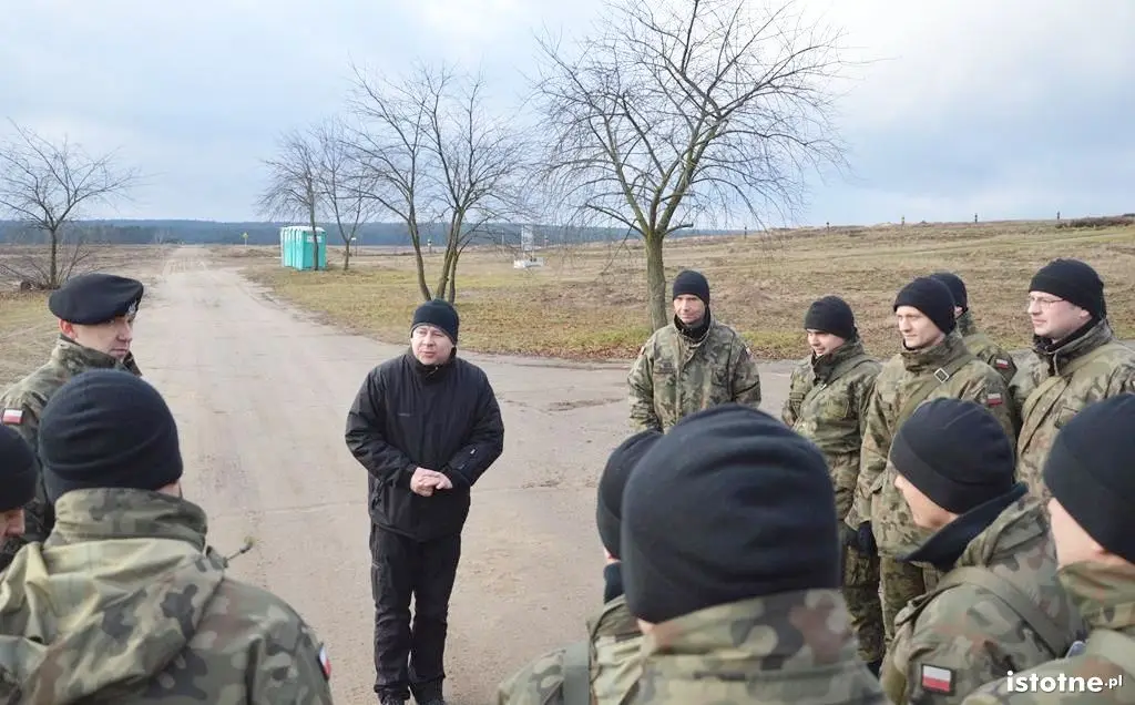 Adam Małysz na szkoleniu bolesławieckich żołnierzy