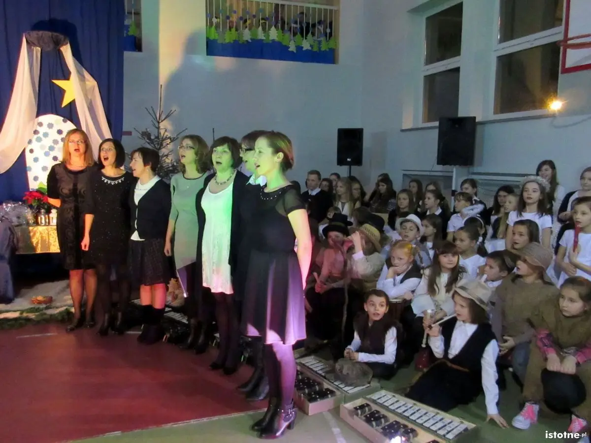 Świąteczne muzykowanie w mzs 1