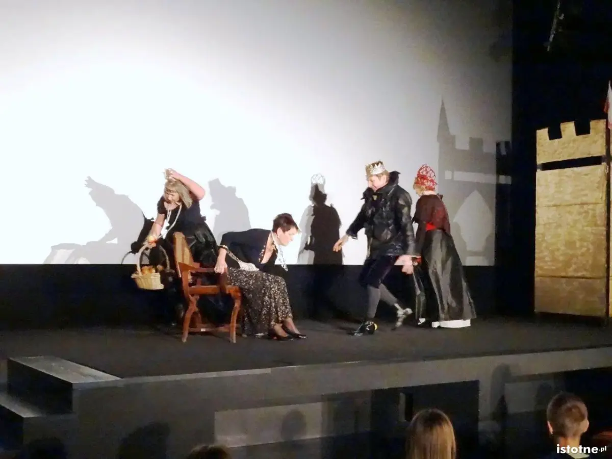 Przedstawienie pracowni teatralnej BOK-MCC