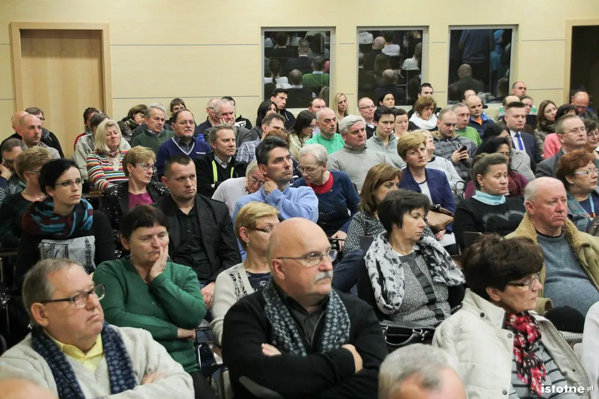 Publiczność na spotkaniu z księdzem Dariuszem Oko