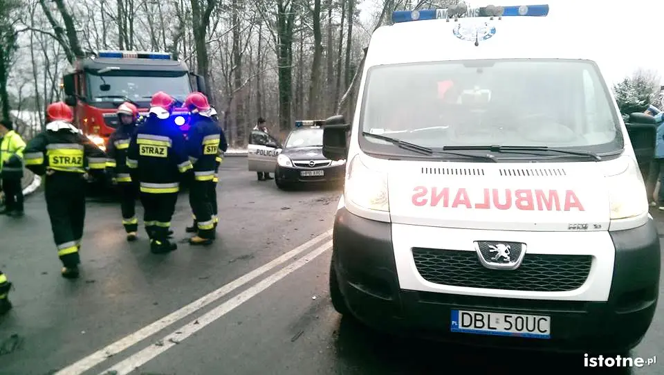 Dwie osoby ranne po zderzeniu w Osiecznicy