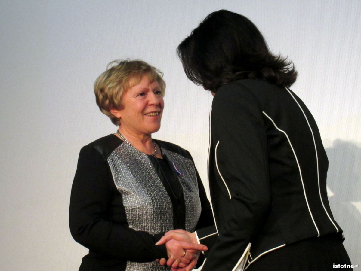 Janina Bany-Kozłowska: wręczenie odznaczenia Gloria Artis