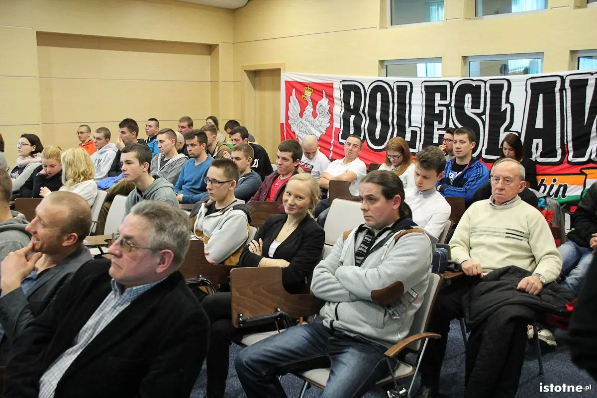 Uczestnicy spotkania z Krzysztofem Bosakiem