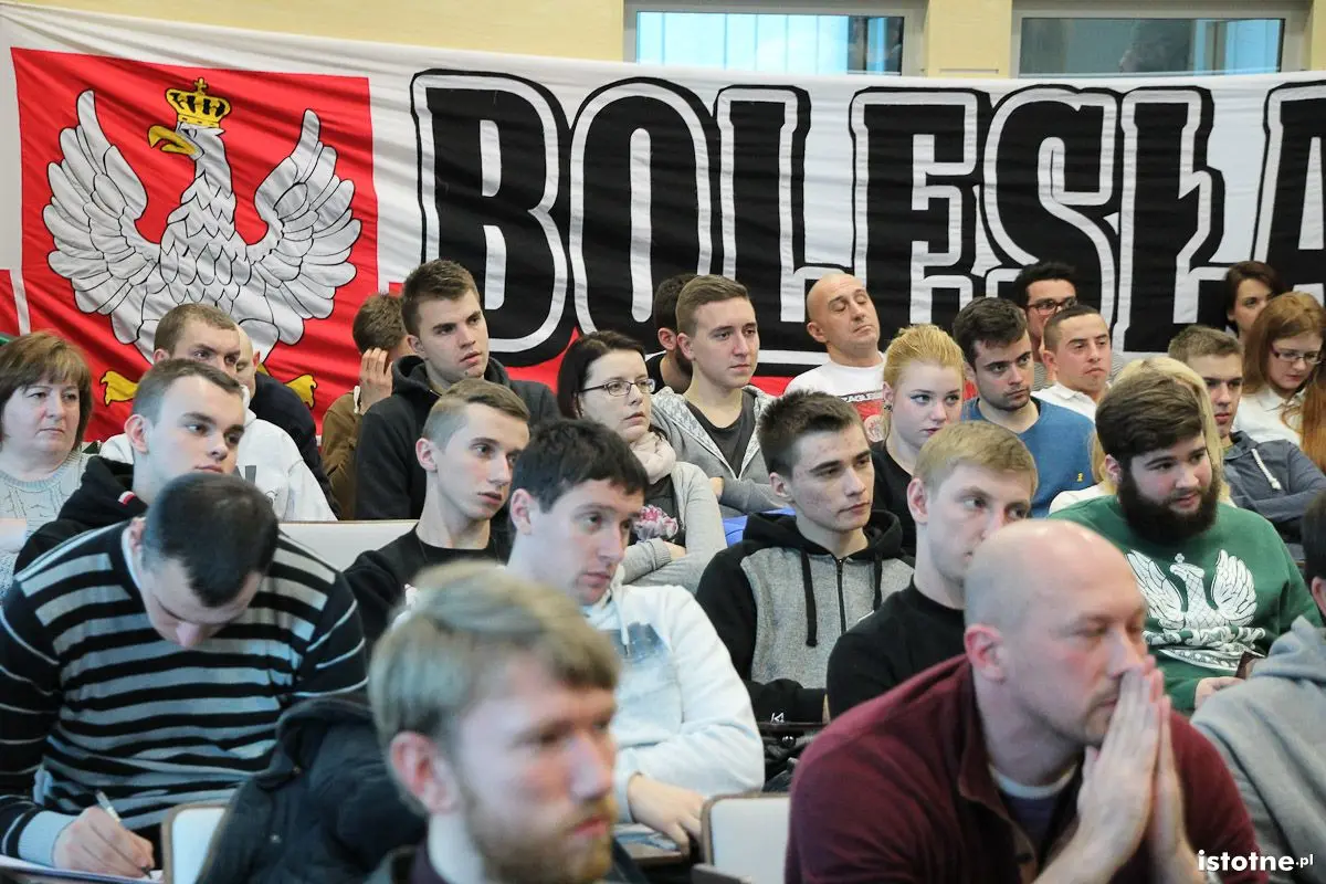 Uczestnicy spotkania z Krzysztofem Bosakiem