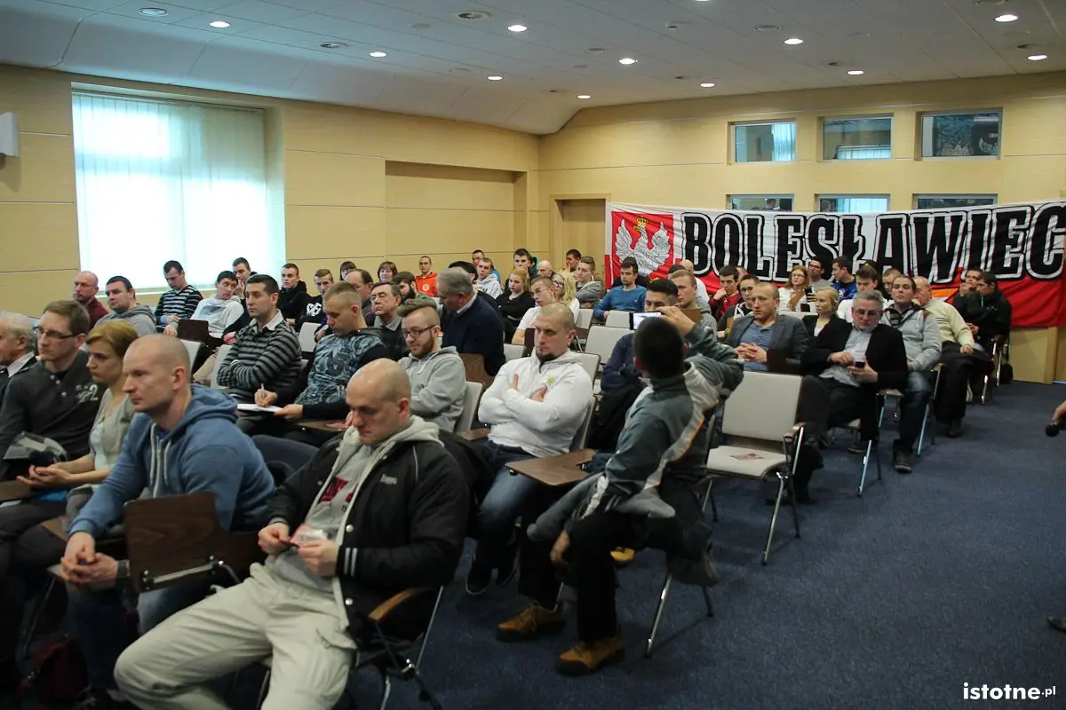 Uczestnicy spotkania z Krzysztofem Bosakiem