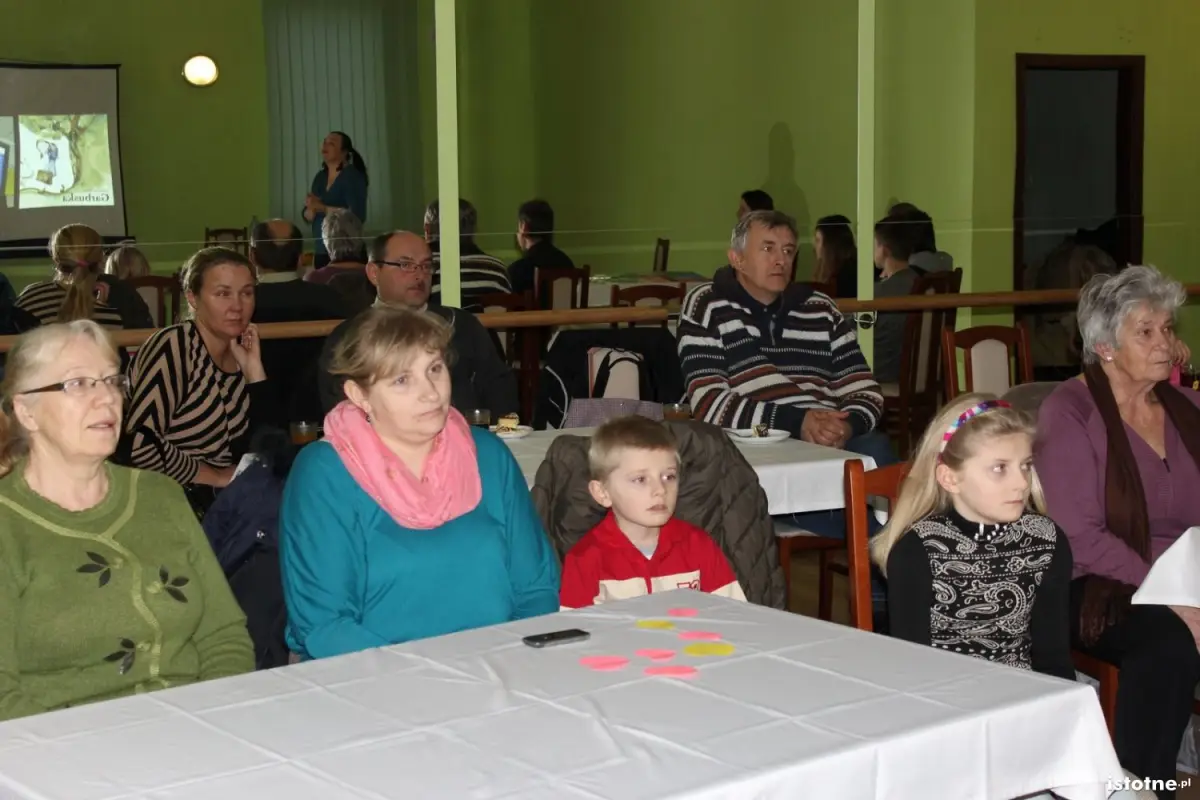 Promocja Garbuski, bajki Grażyny Hanaf w Trzebieniu