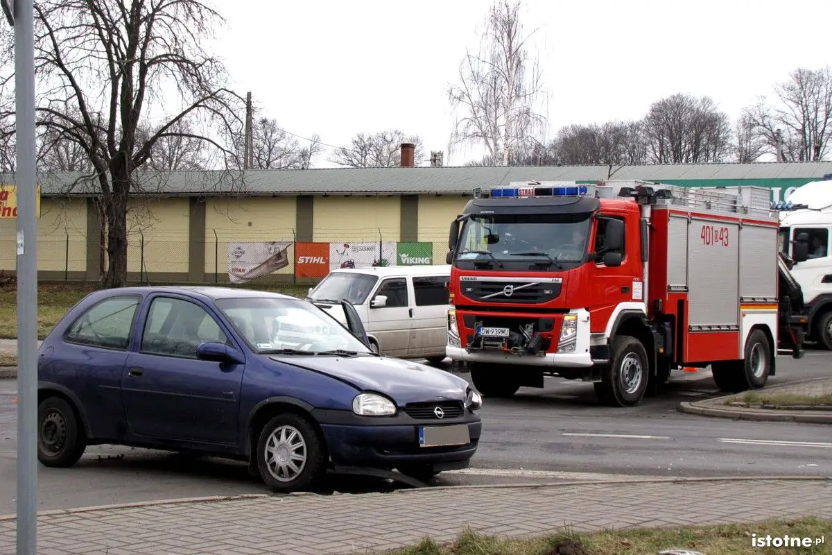 Zderzenie koło wiaduktu