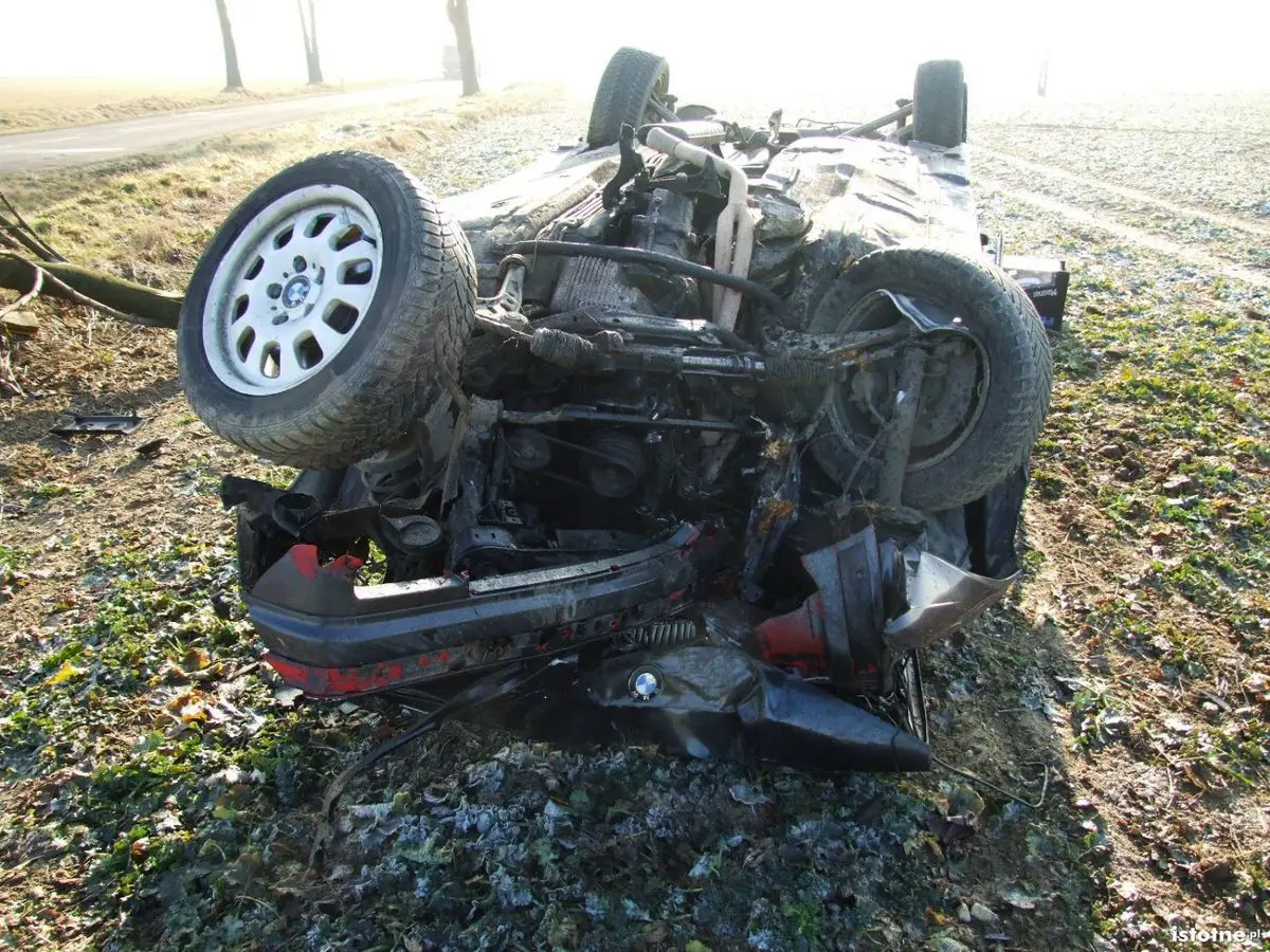 BMW dachowało koło Łazisk