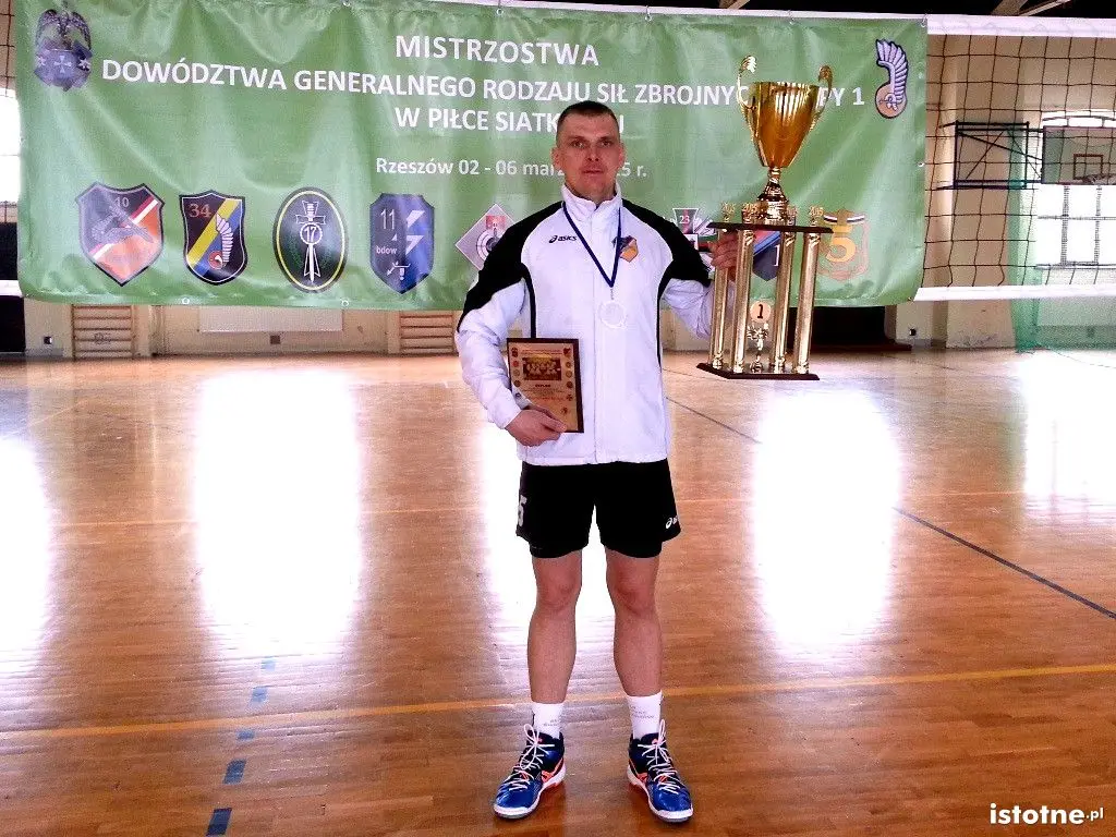 Pancerniacy najlepsi w siatkówce