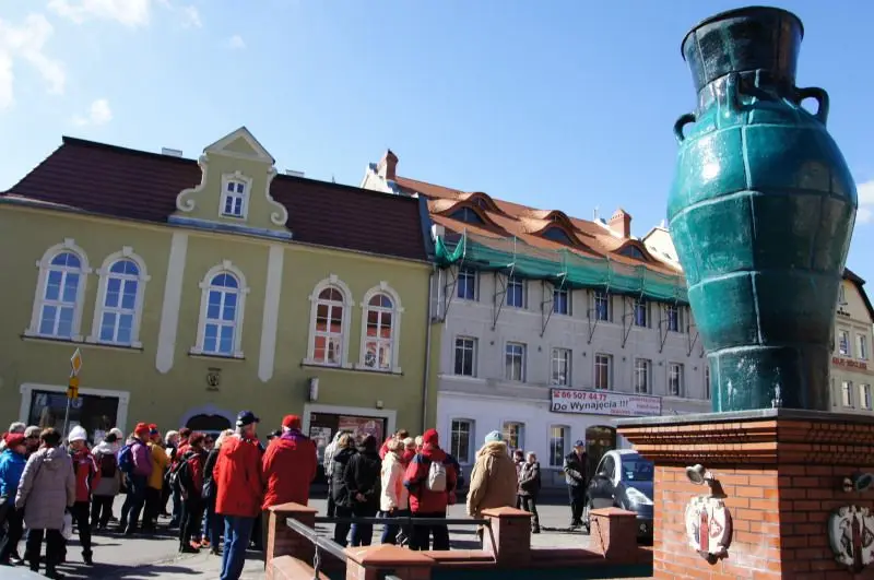 Turyści