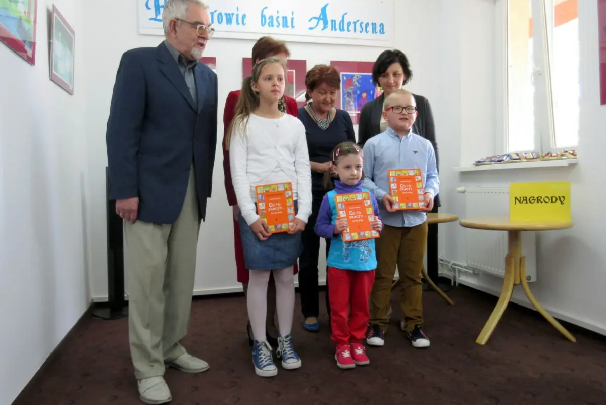 Laureaci konkursu plastycznego "Bohaterowie baśni Andersena"
