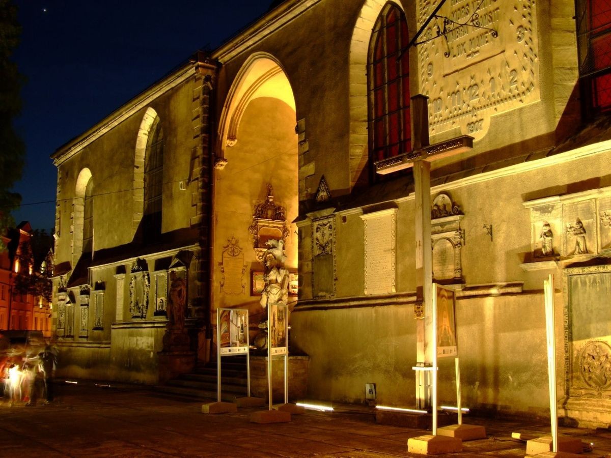 Barwna iluminacja Bazyliki