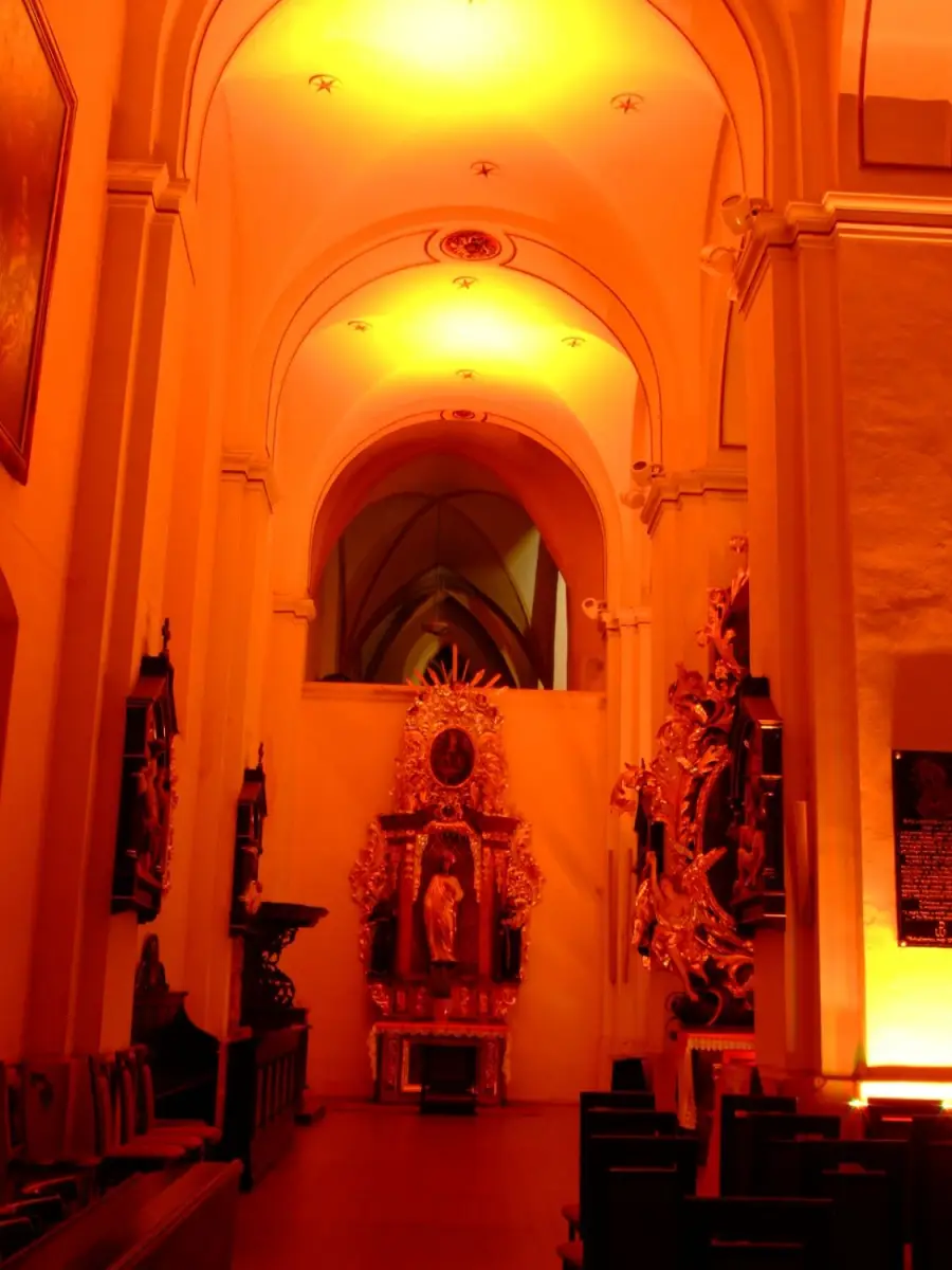 Barwna iluminacja Bazyliki