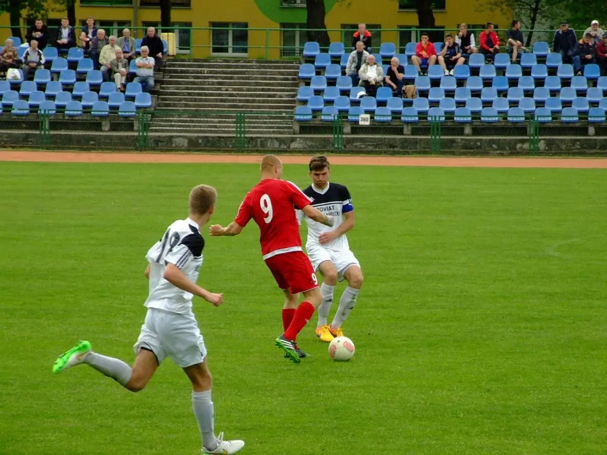BKS przegrał z Sokołem 2:5