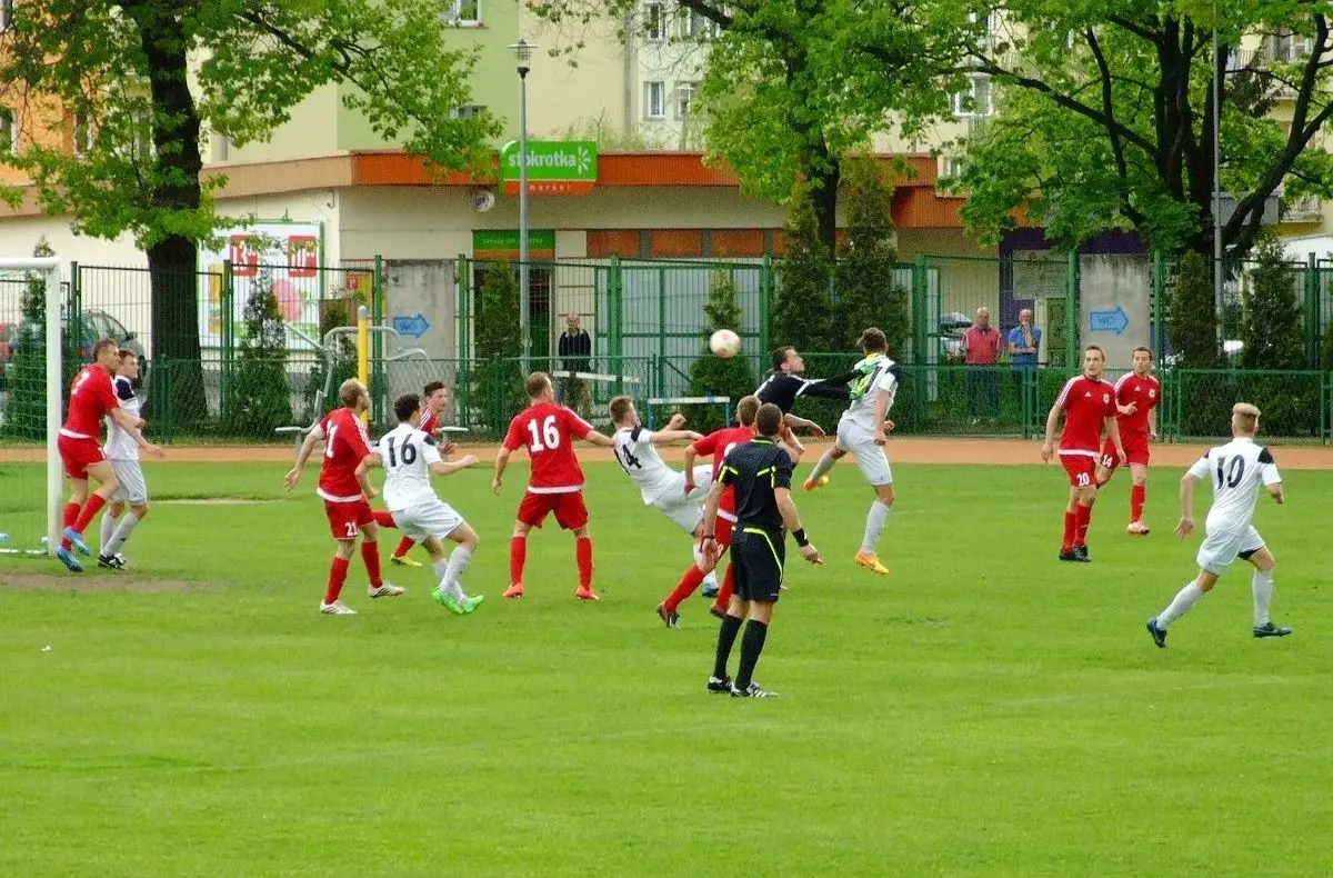 BKS przegrał z Sokołem 2:5