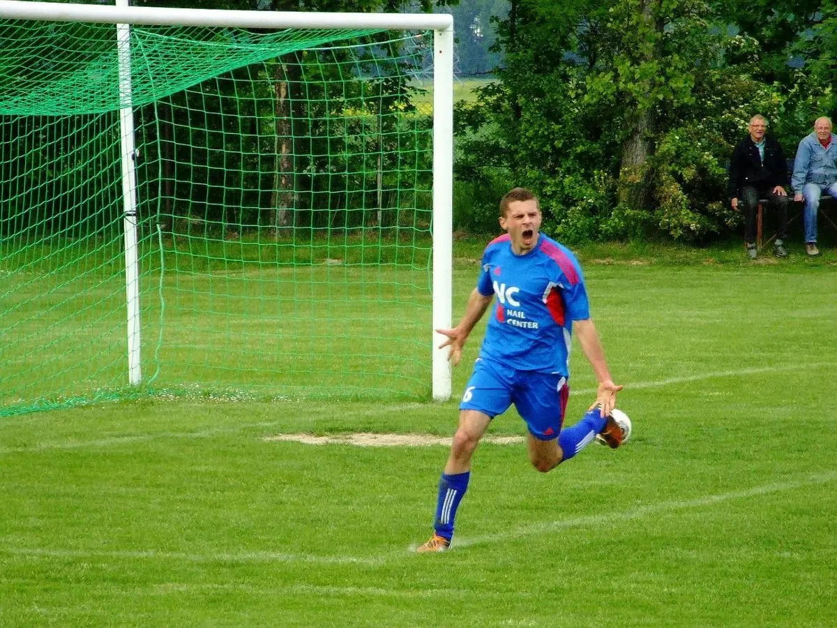 Gola dla Warty zdobył w 19 minucie Damian Puzio
