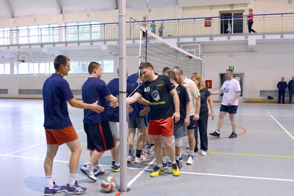 BTS vs Samorządowcy