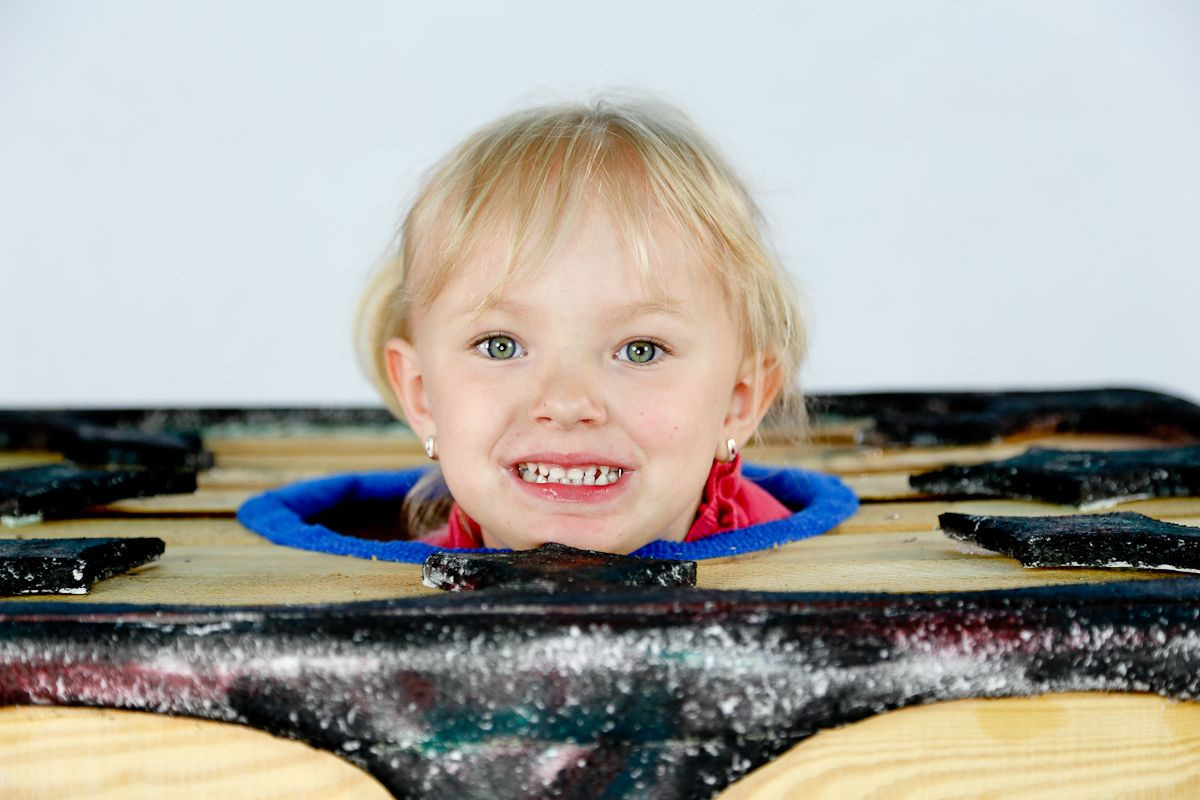 Zabawa dla dzieci z okazji promocji Dziewczynki-skrzynki