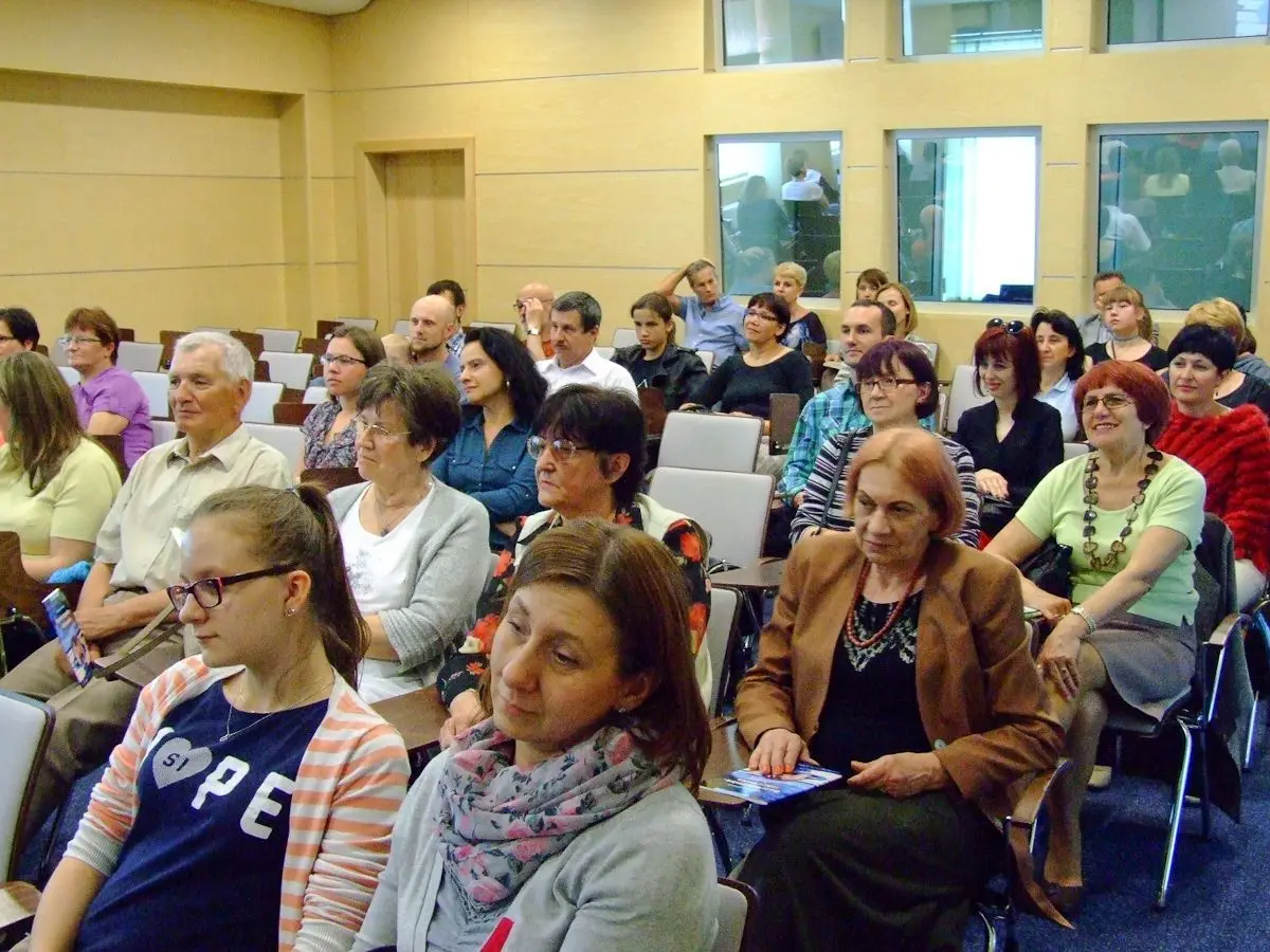 Promocja bajki Grażyny Hanaf pt. Dziewczynka-skrzynka
