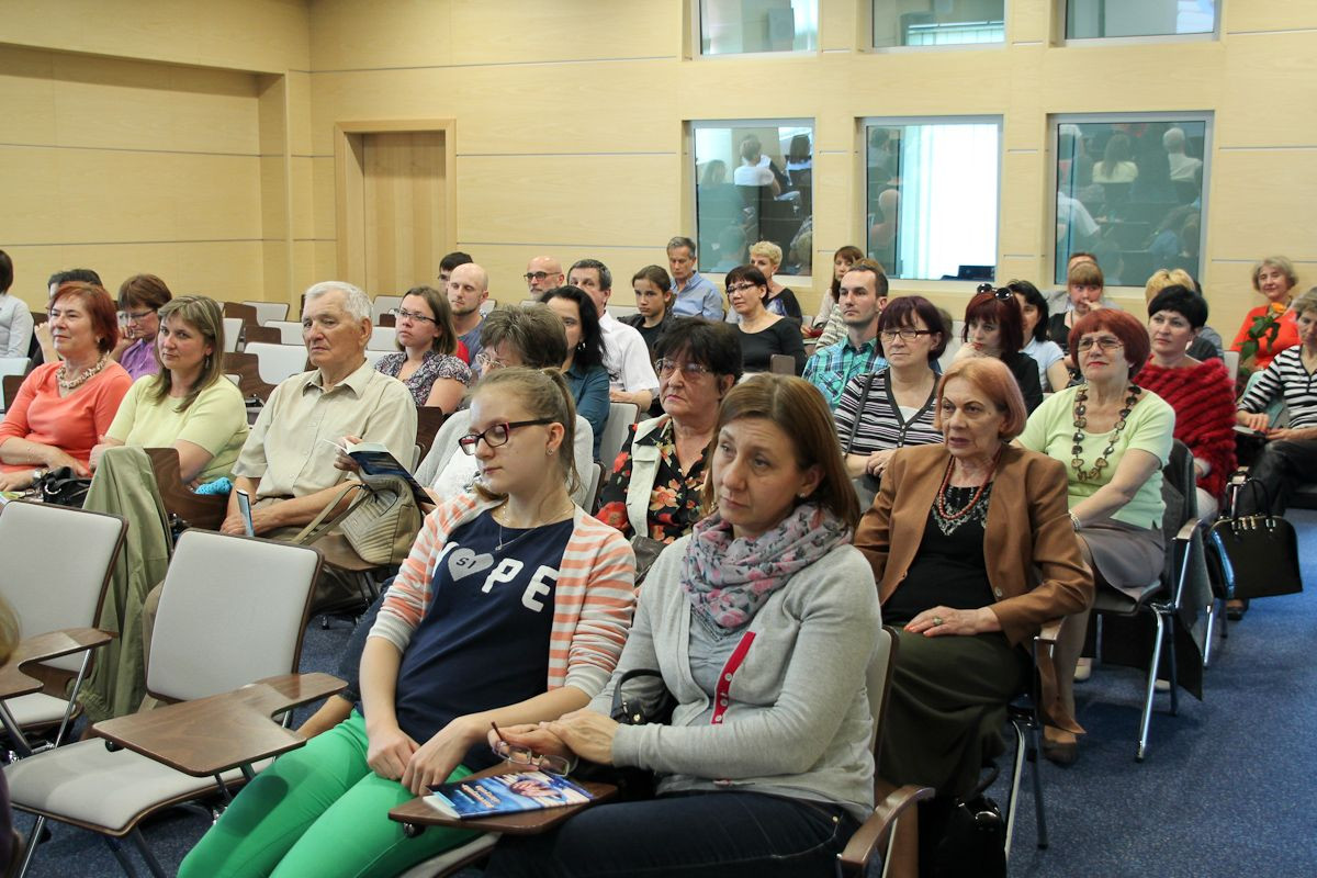 Promocja bajki Grażyny Hanaf pt. Dziewczynka-skrzynka