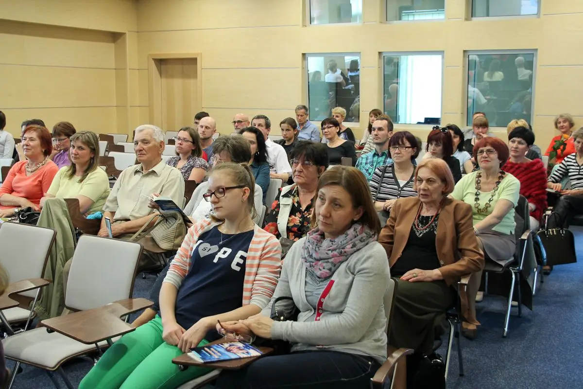 Promocja bajki Grażyny Hanaf pt. Dziewczynka-skrzynka