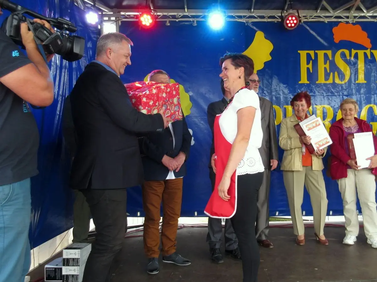 Festyn pierogowy w Dąbrowie