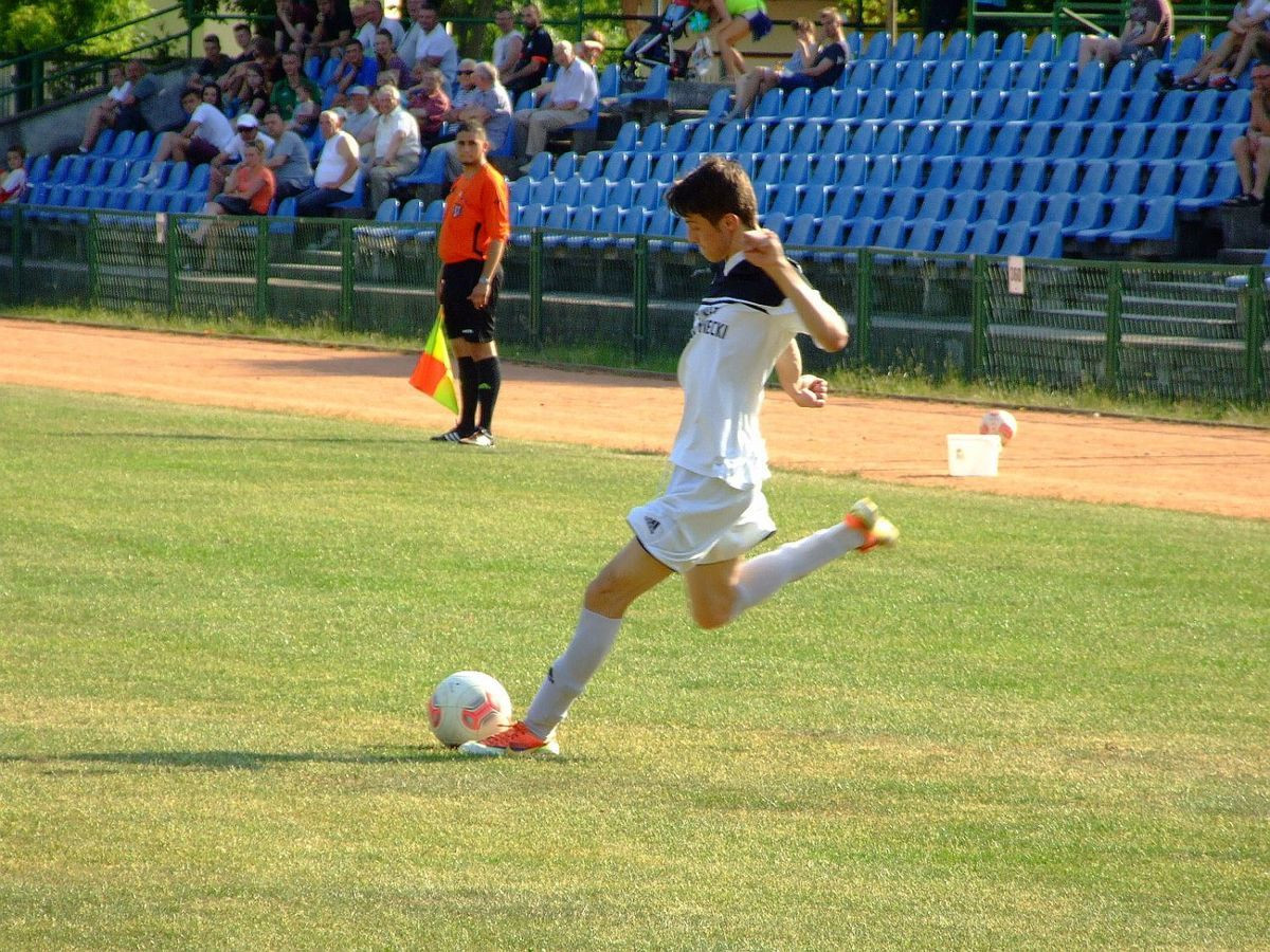 BKS zdemolował Chojnowiankę 10:1