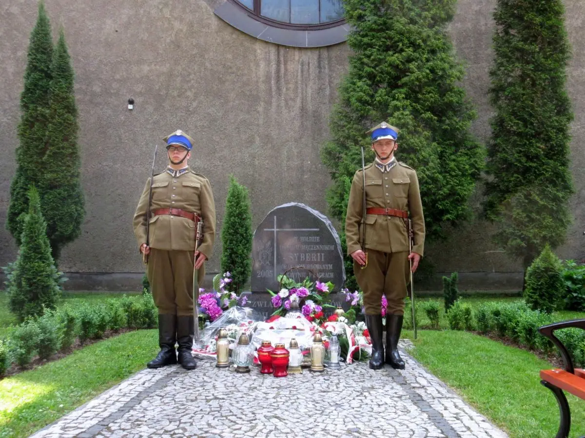 V Zjazd Dyrektorów Szkół i Placówek oraz Prezesów Stowarzyszeń noszących imiona upamiętniające Zesłańców Sybiru