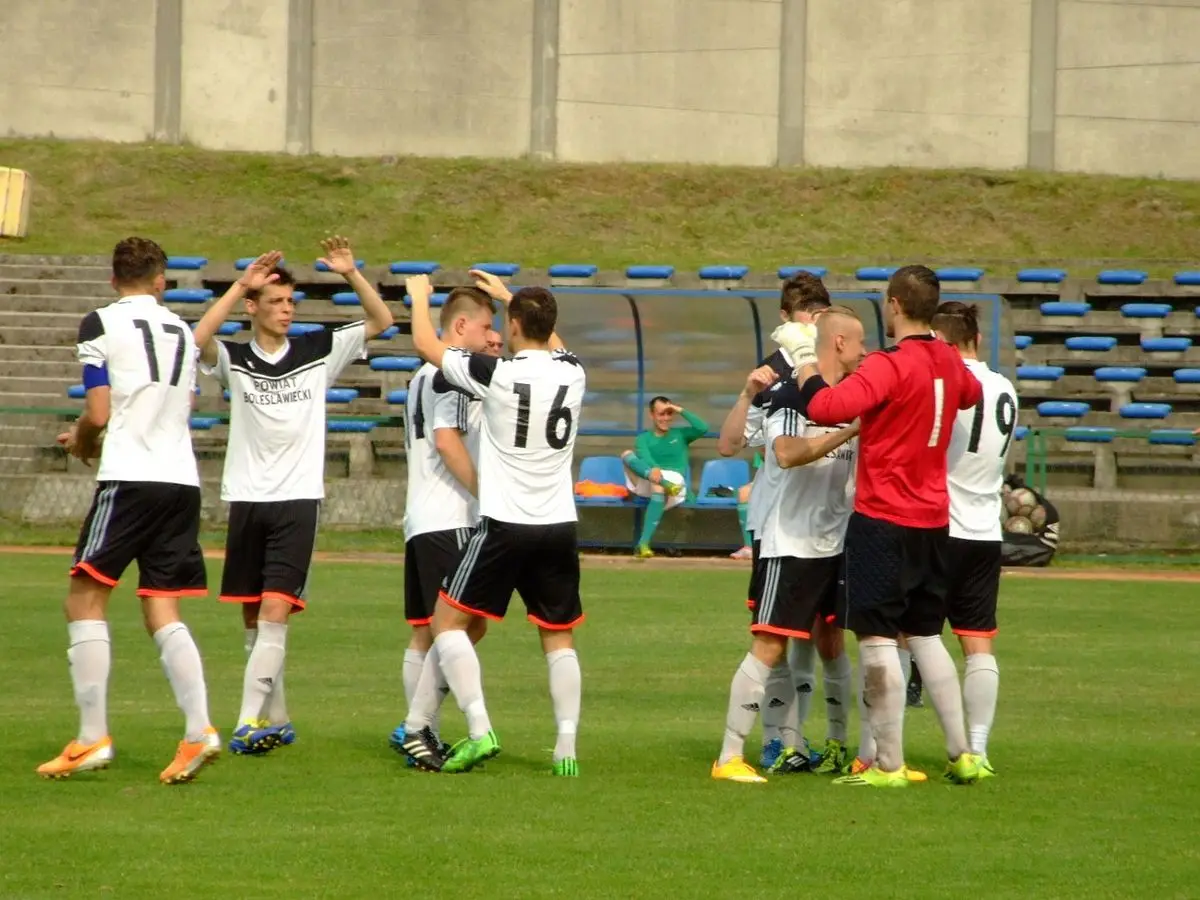 BKS pokonał Olimpię Kowary 3:1