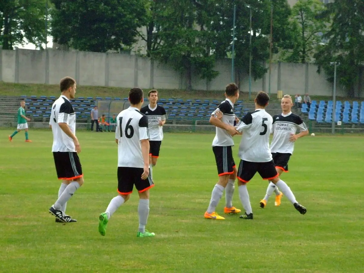 BKS pokonał Olimpię Kowary 3:1