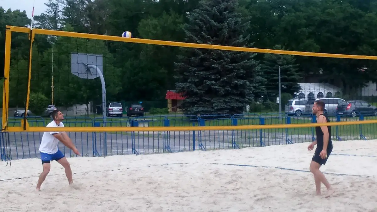 Turniej siatkówki plażowej