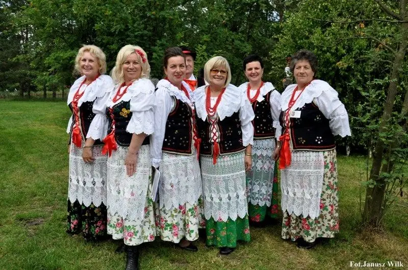 Nad Wodą Śpiewanie