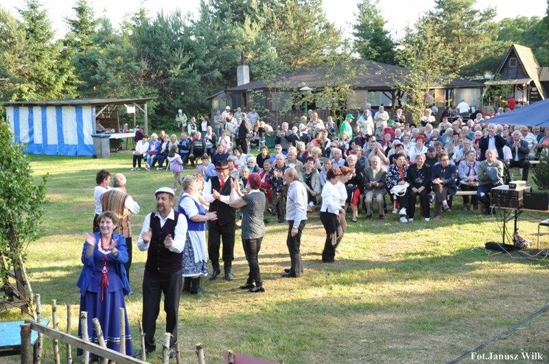 Nad Wodą Śpiewanie