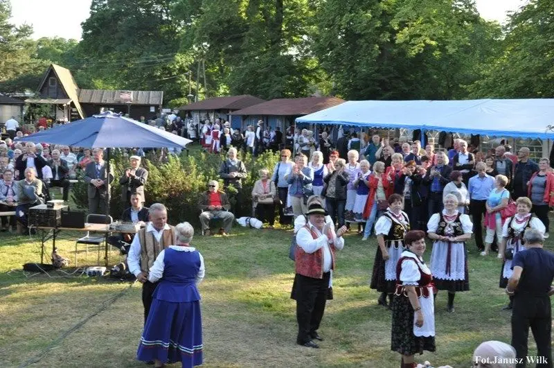 Nad Wodą Śpiewanie