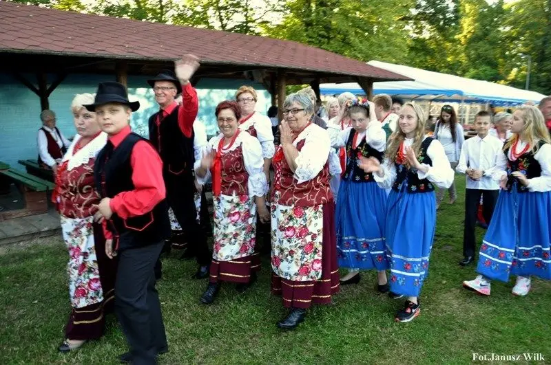 Nad Wodą Śpiewanie