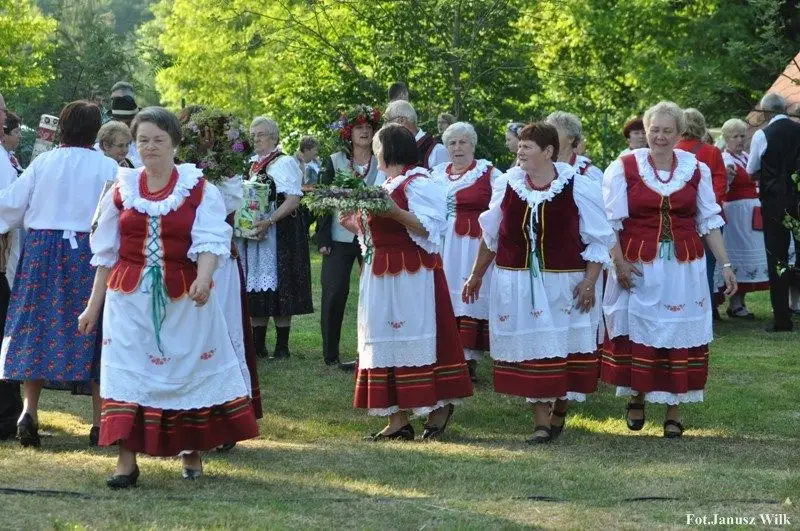 Nad Wodą Śpiewanie