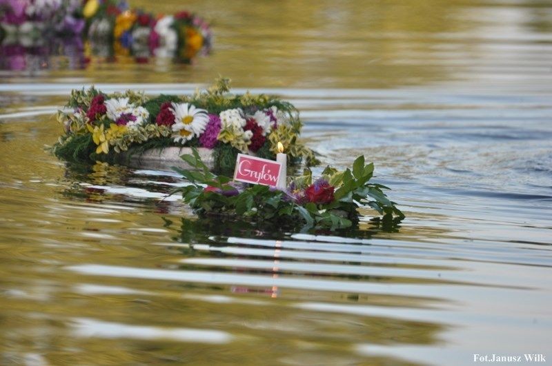 Nad Wodą Śpiewanie