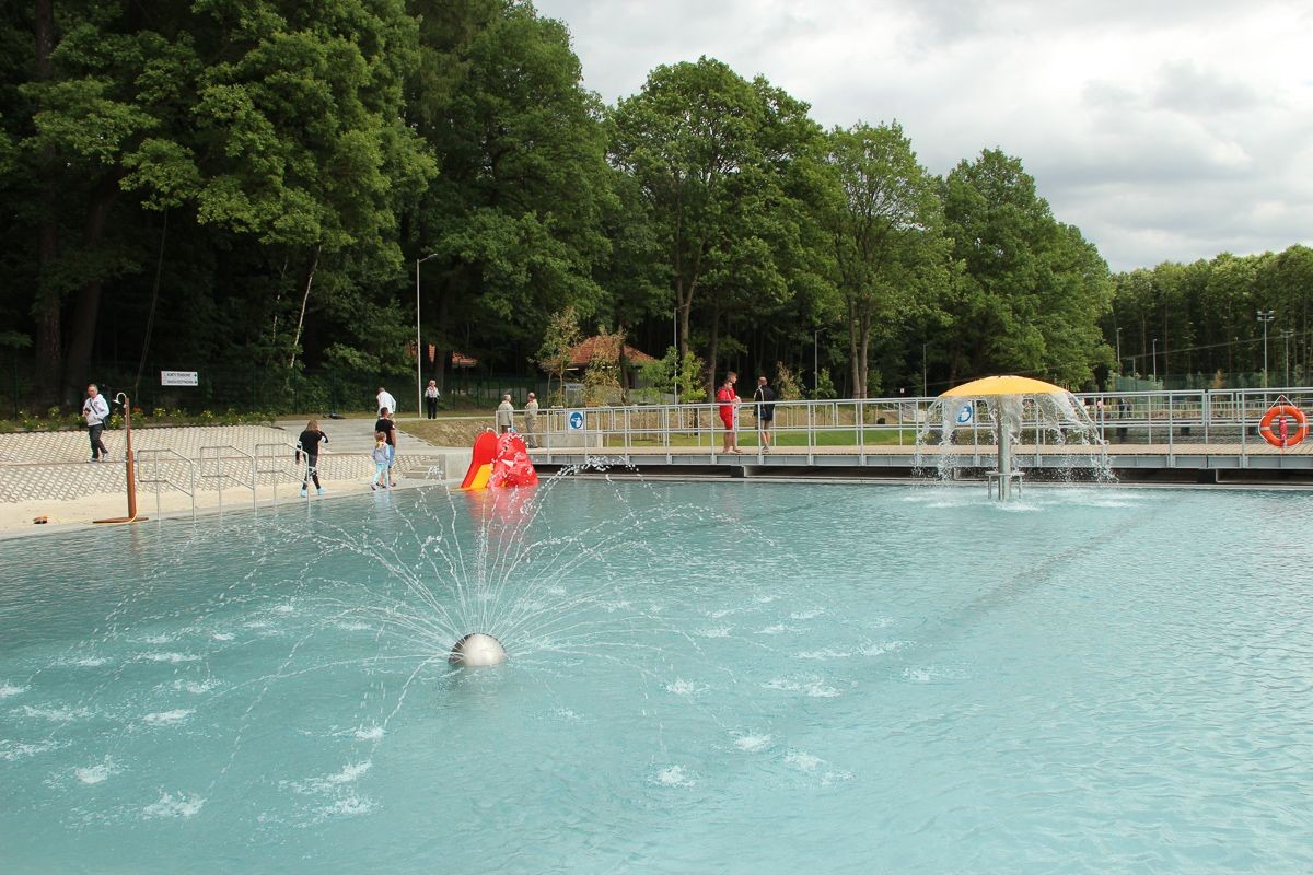Otwarcie basenów przy ul. Jeleniogórskiej