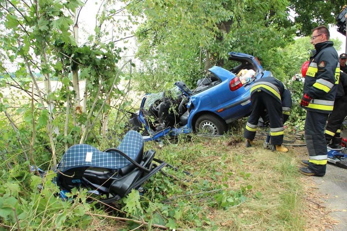 Śmiertelny wypadek koło Raciborowic, 18-latek nie żyje