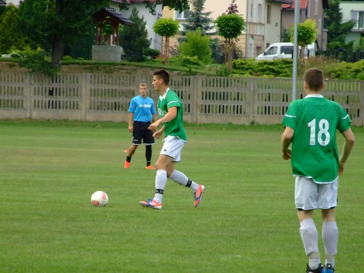 BKS pokonał Piasta Wykroty 2:1 w pierwszym sparingu
